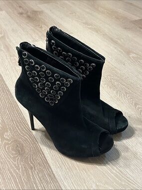 Two Lips Women's Suede 4in Heel Open Toe Minx Booties sz 8.5